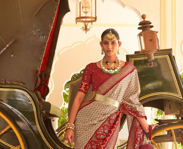 Red Leriya  Patola Silk Weaving Silk Saree for women designer latest wedding wear saree