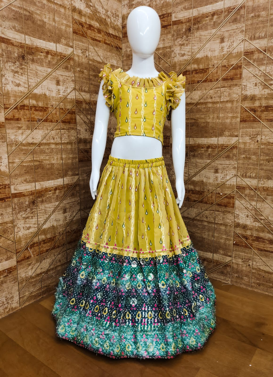 Designer  Yellow  color lehenga choli with Zari and Sequence Embroidery Work wedding party wear lehenga choli with dupatta