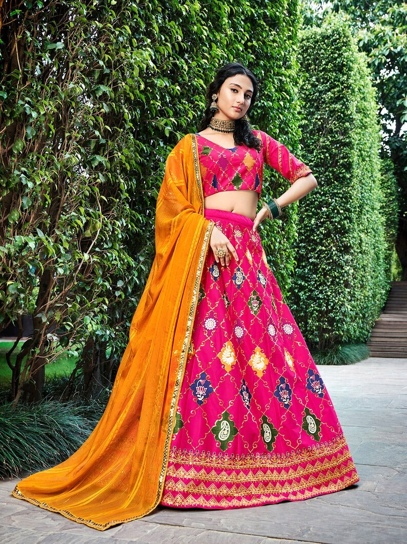 Designer Pink   color lehenga choli with  Embroidery Sequence Thread work  wedding party wear lehenga choli with dupatta