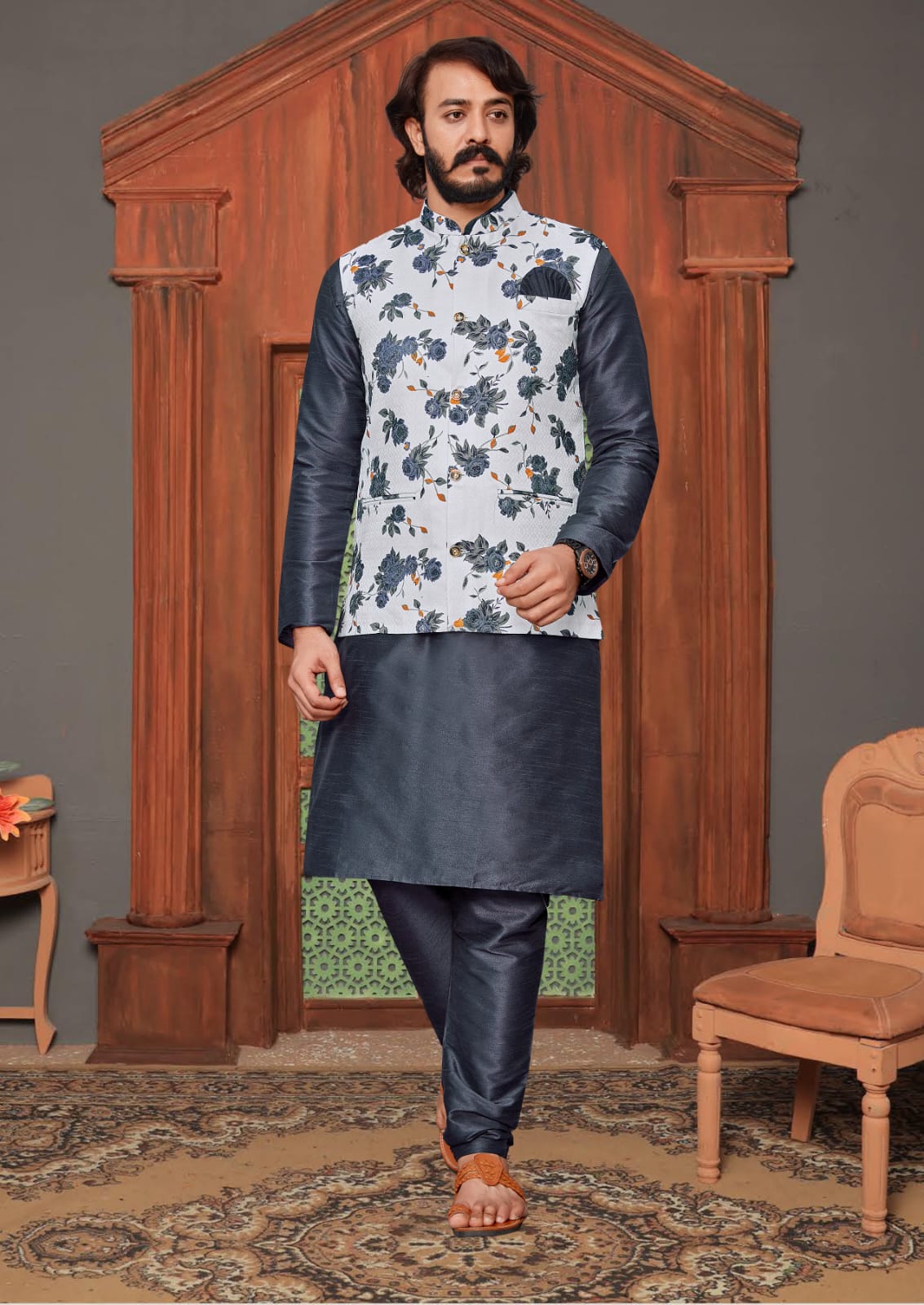Grey Silk Mens Kurta Pajama Indian Wedding Party Wear Embroidery Kurtas