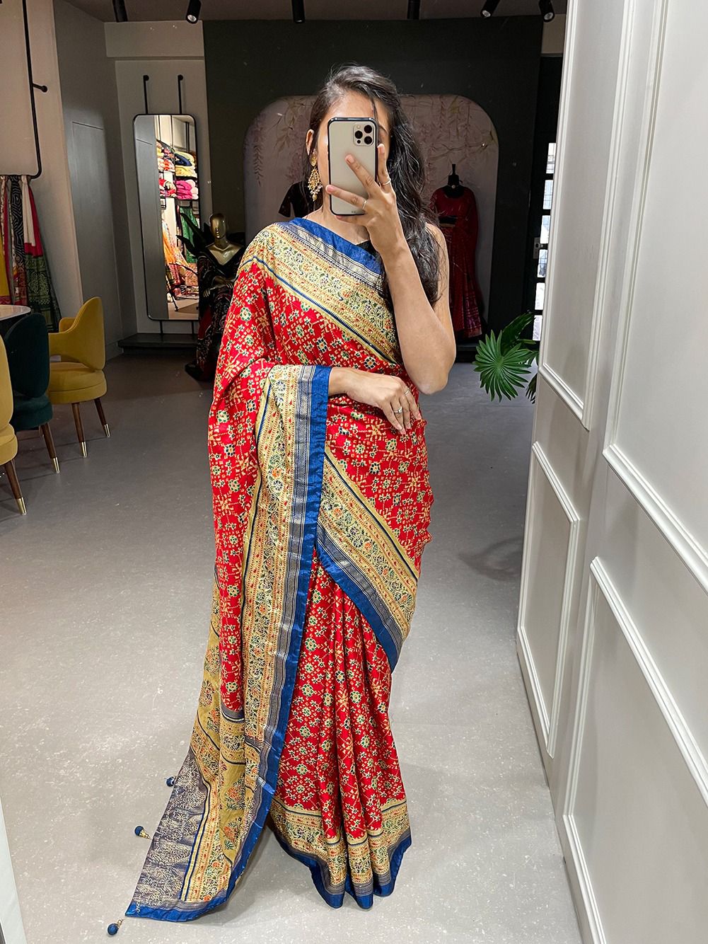 Red  Dola Silk  saree for women wedding  wear party wear designer sarees