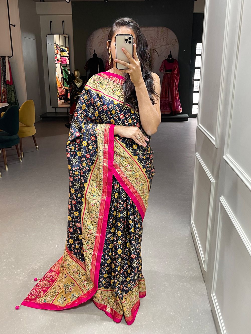 Black  Dola Silk  saree for women wedding  wear party wear designer sarees