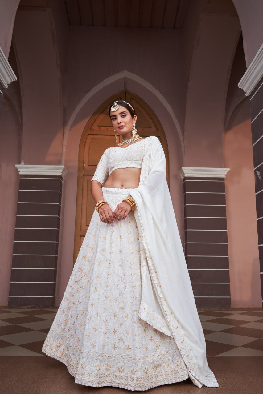Photo of Bride in off white bridal lehenga with pink dupatta | Indian bridal  dress, Indian bridal outfits, Indian bridal lehenga